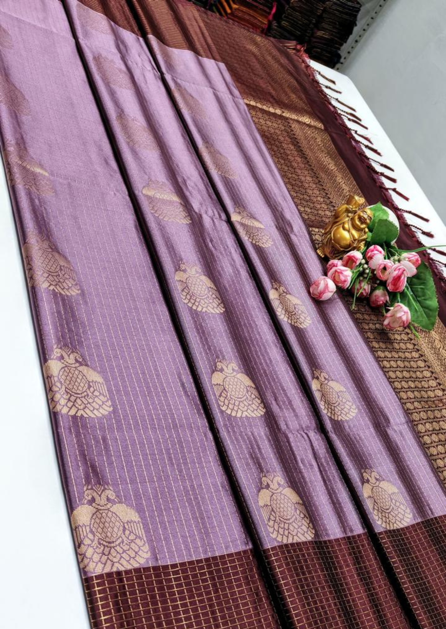 Royal Pure Silk-Type Saree with 30 Denier Jari Weaving & Contrast Blouse