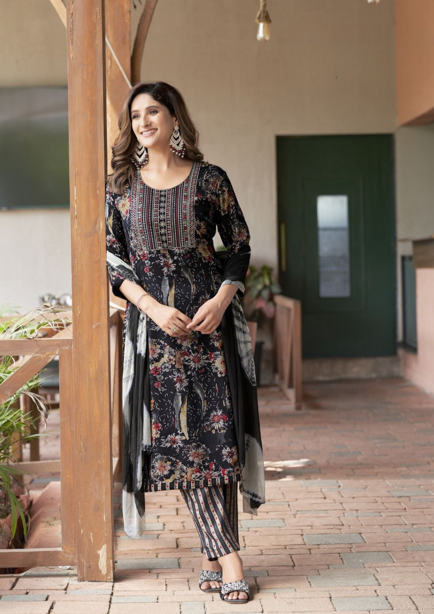 Mystic Shagun Stylish Foil Print Kurti Pant Set with Embroidered Neck