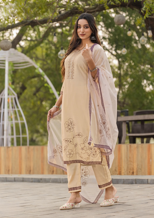 Kadlee Karwa - Stylish Kurti and pant set