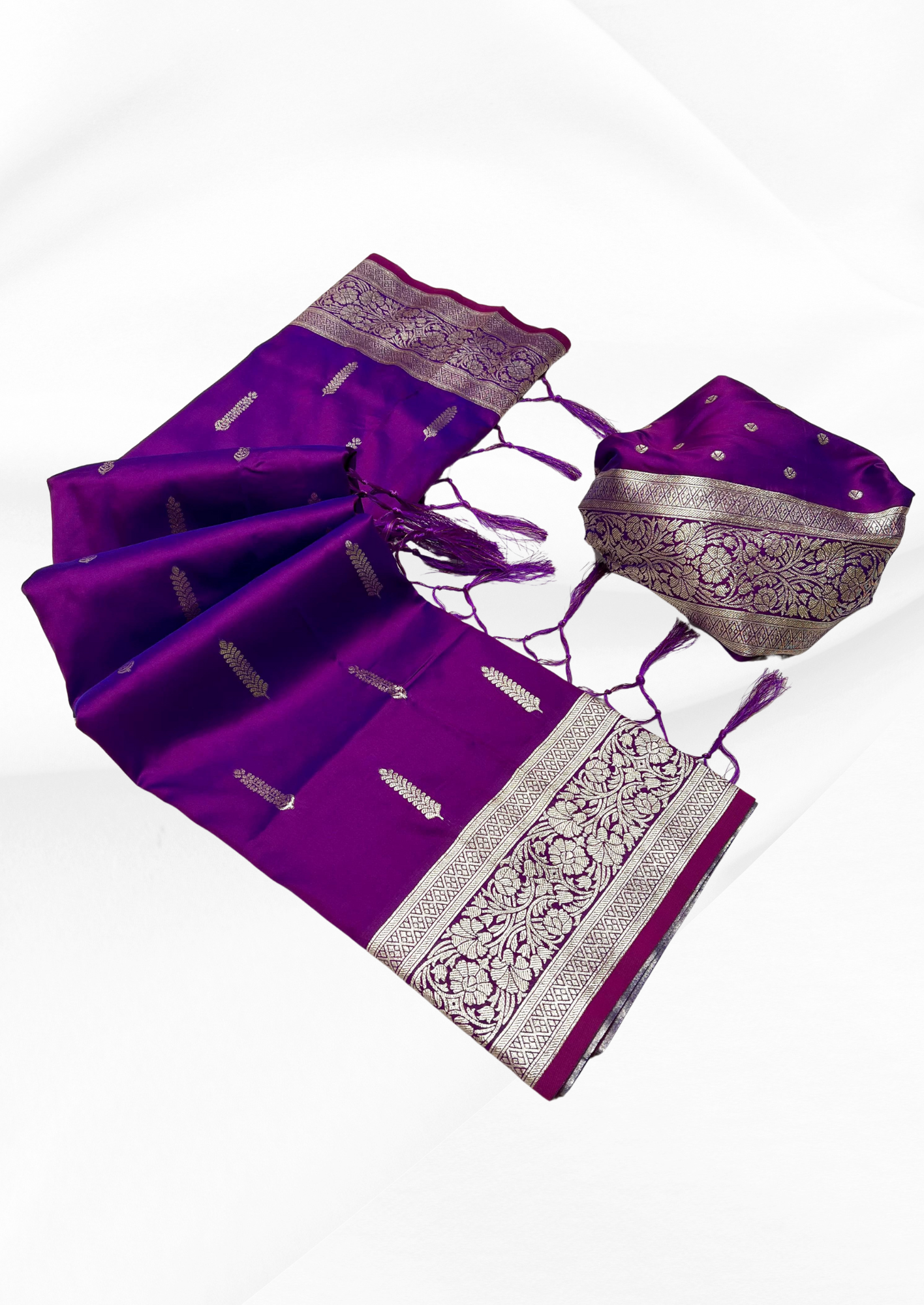 Pure Banarasi Zari Silk Saree with Rich Pallu & Heavy Border