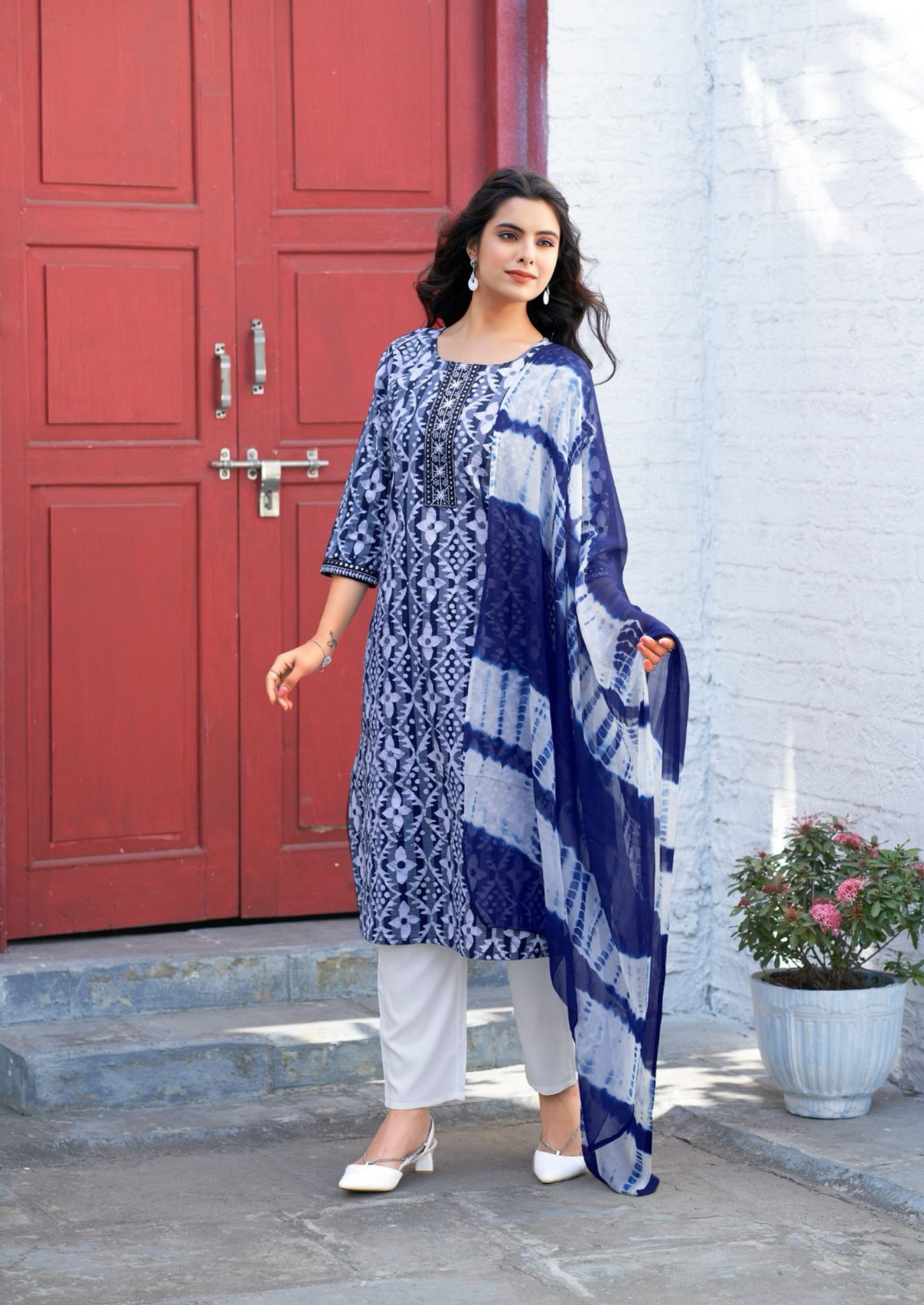 Mystic Nisha Elegant Dobby Cotton Kurti Pant Set with Batik Neck Embroidery