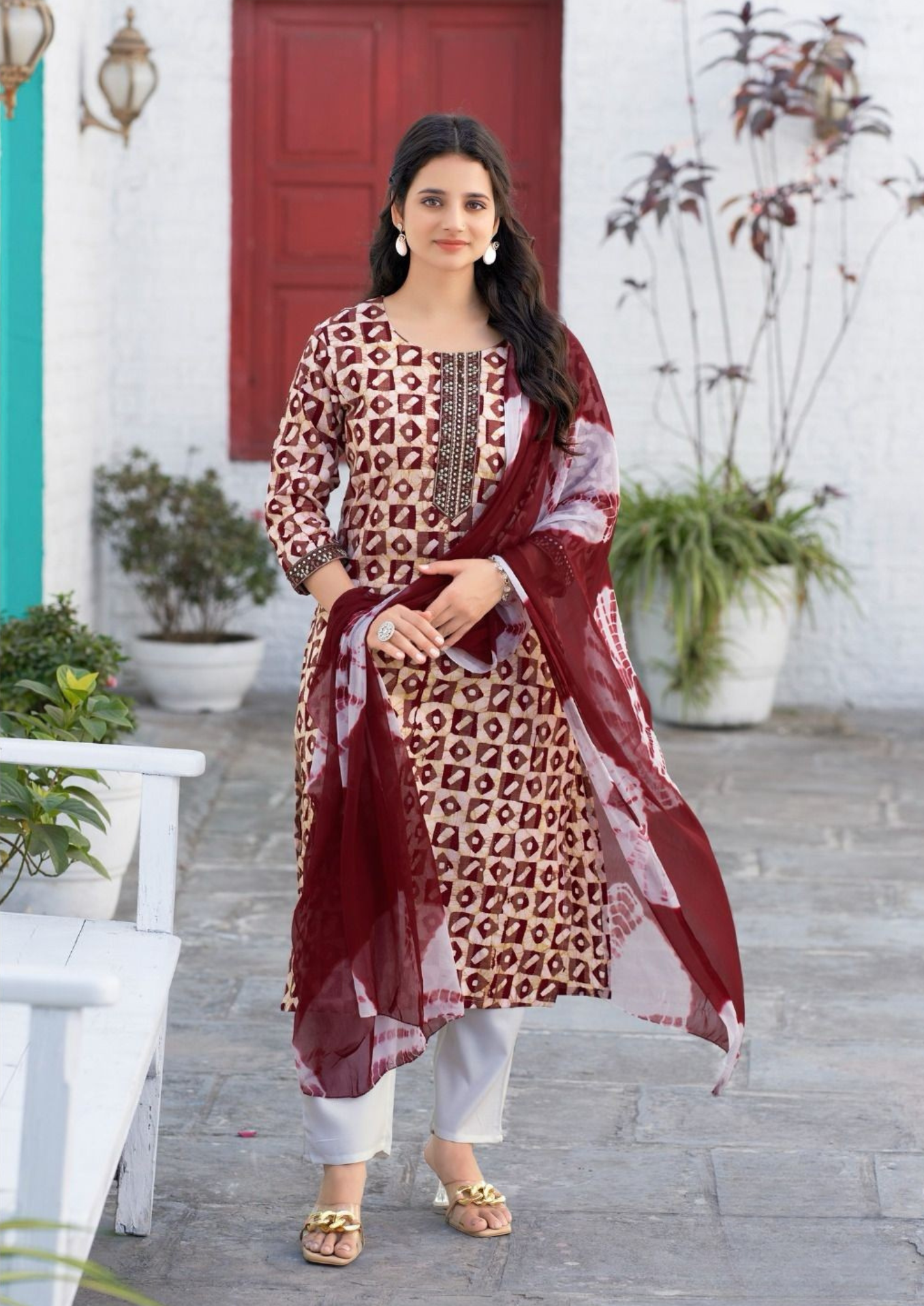 Mystic Nisha Elegant Dobby Cotton Kurti Pant Set with Batik Neck Embroidery
