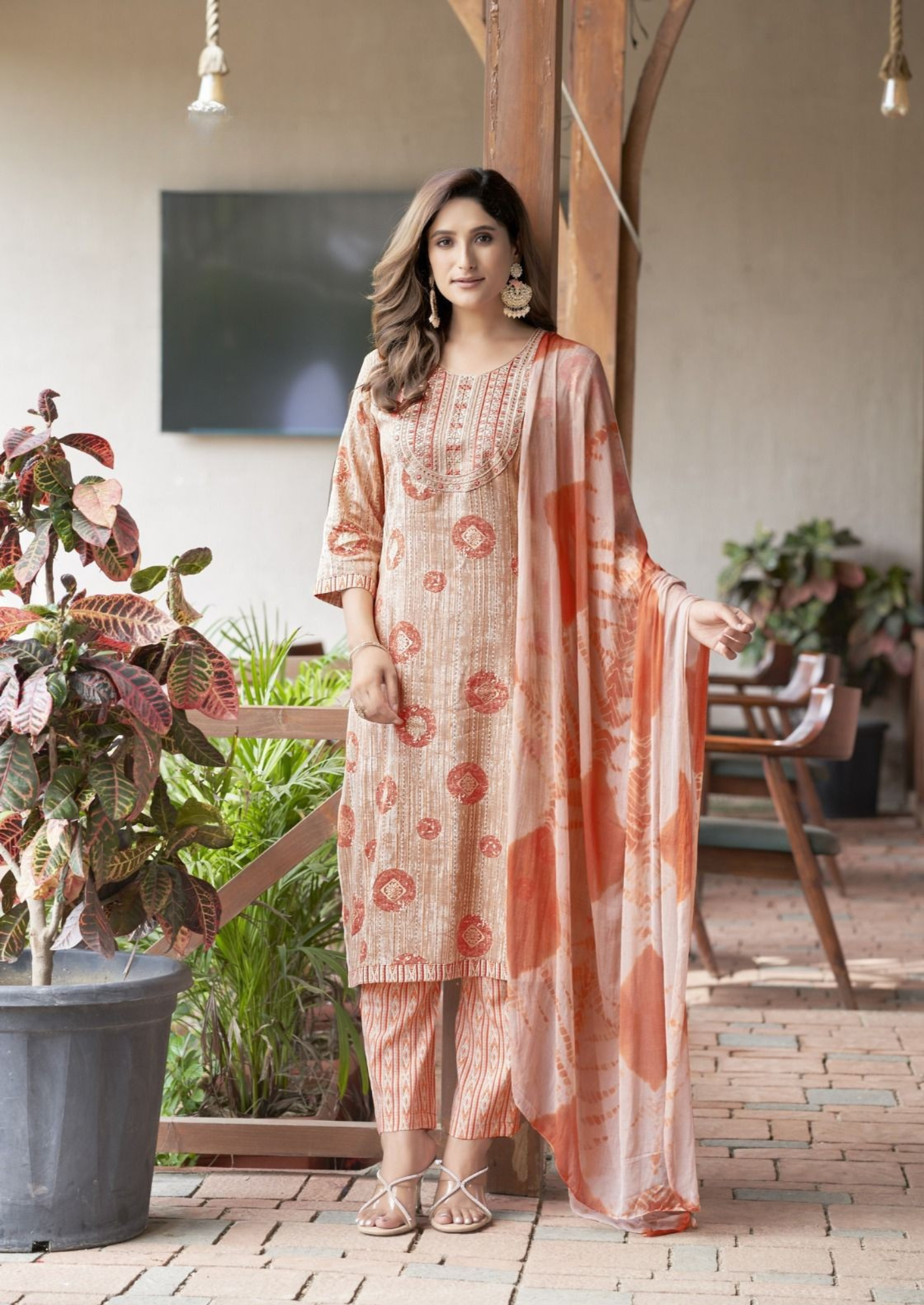 Mystic Shagun Stylish Foil Print Kurti Pant Set with Embroidered Neck