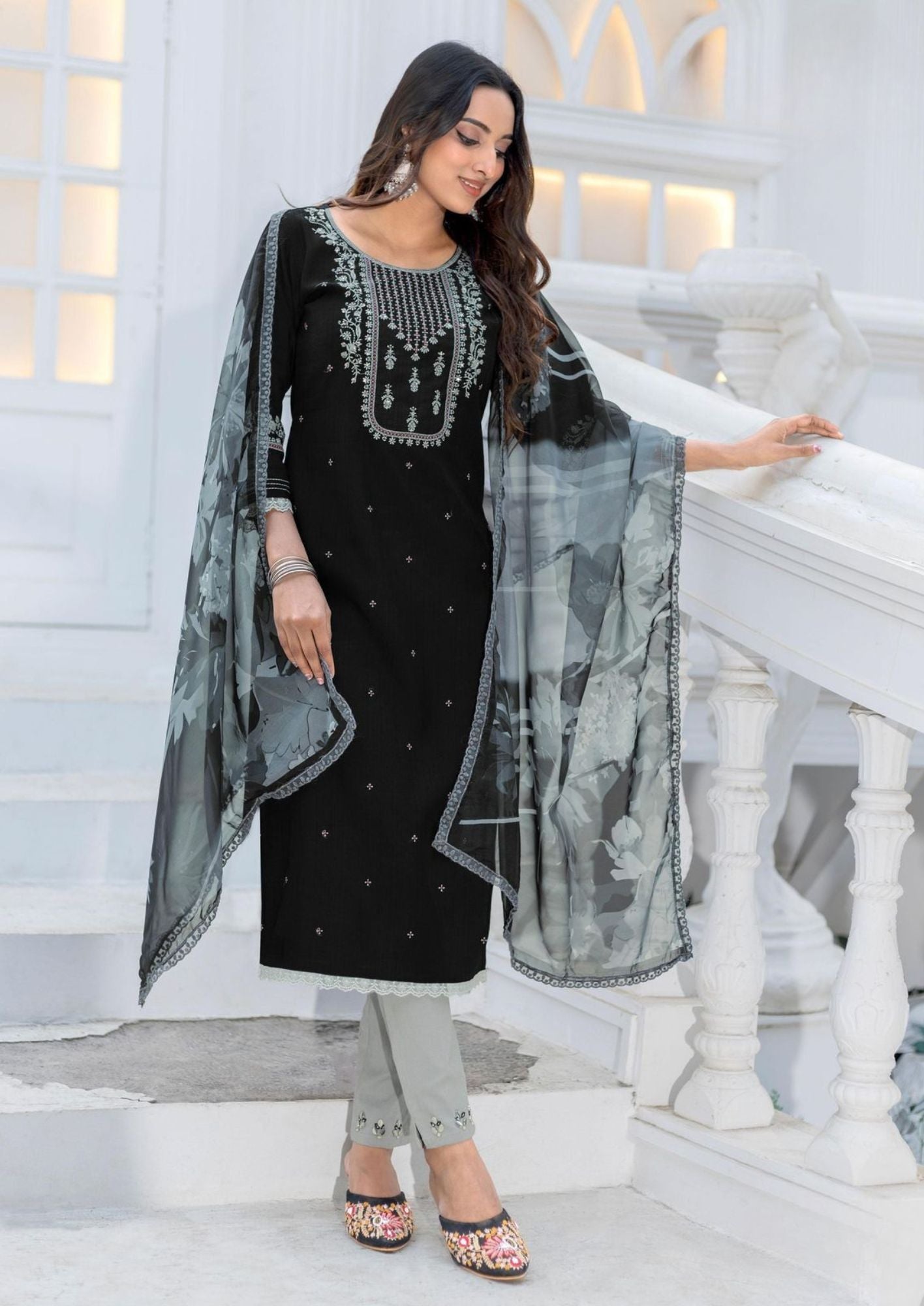 Woogle Nirvee Black and Grey Kurti & pant set