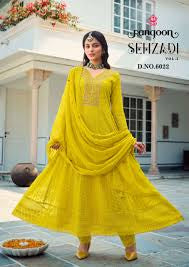 Sehzadi Kurti & Pant Set