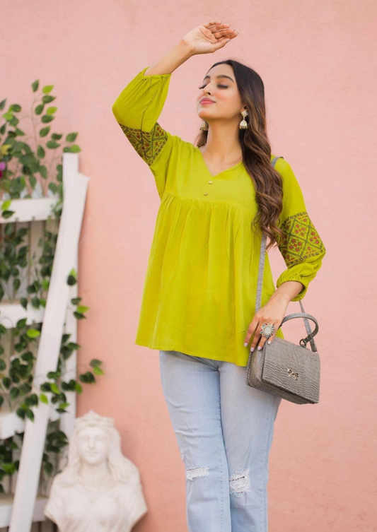 Mittoo Victoria Rayon Wrinkle Short Tunic with Thread Work