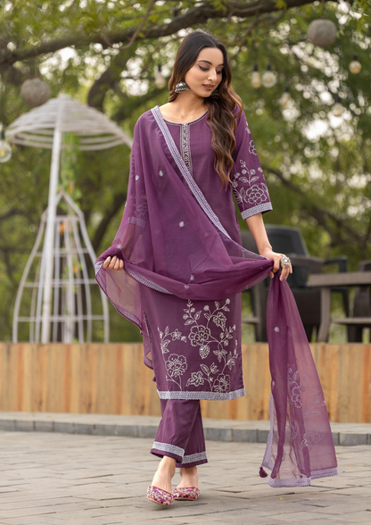 Kadlee Karwa - Stylish Kurti and pant set