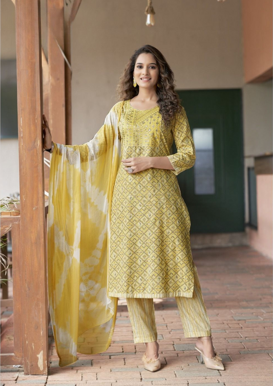 Mystic Shagun Stylish Foil Print Kurti Pant Set with Embroidered Neck