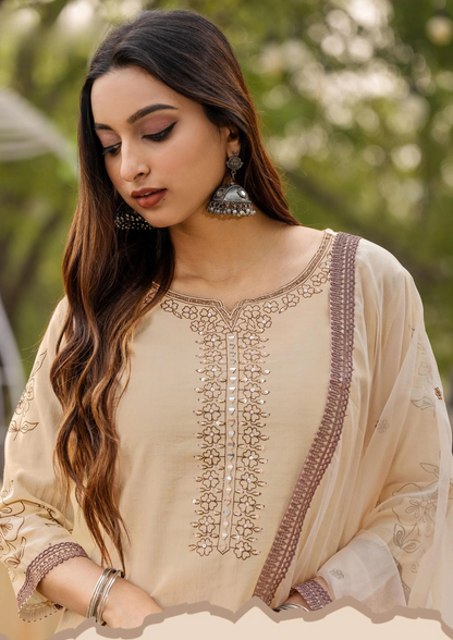 Kadlee Karwa - Stylish Kurti and pant set