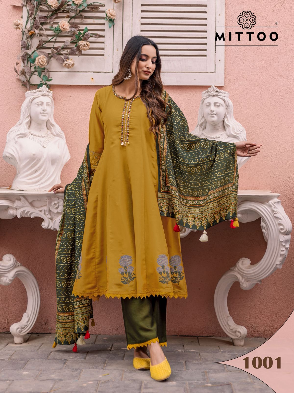 Mittoo Barati Kurti Set