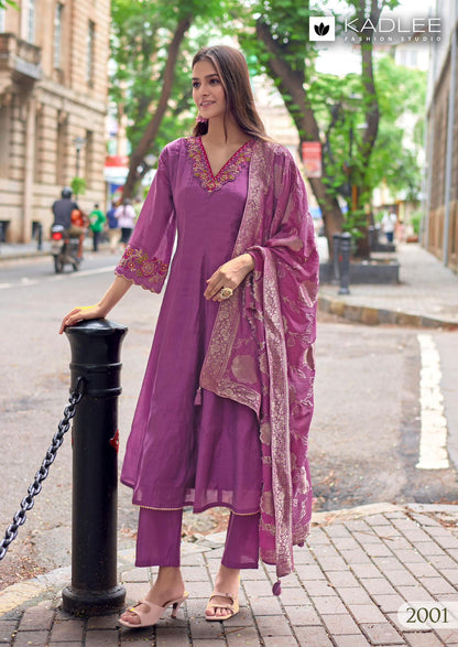 Kadlee Morni Kurti Set